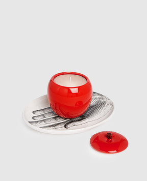 Fornasetti Ароматична свічка AL BUIO - Peccato Originale Décor в керамічному свічнику FPBN044YFP
