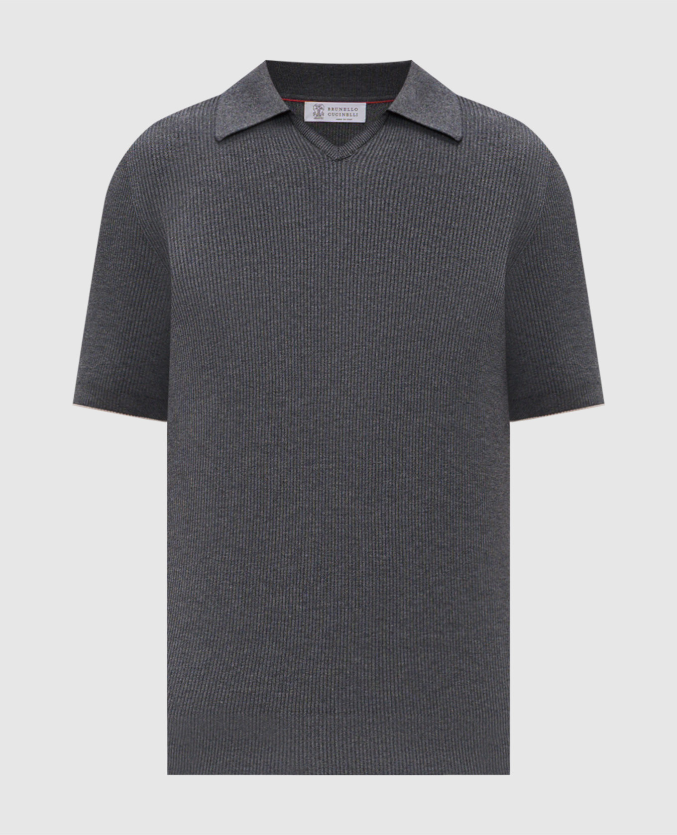 Серая футболка в рубчик