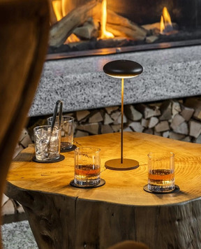 Broggi 1818 Коричнева світлодіодна настільна лампа Nuvola 4110317001