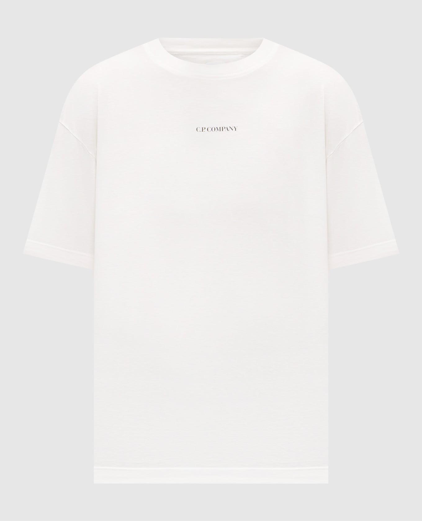 Белая футболка с монограммой