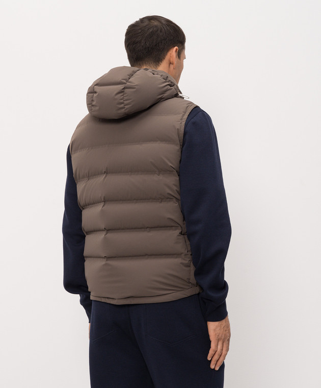 Brunello Cucinelli Коричневий пуховий жилет MM4911995 зображення 4
