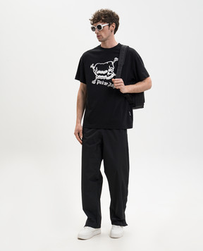 Palm Angels Черная футболка с контрастным принтом Skull PMAA109S26JER004