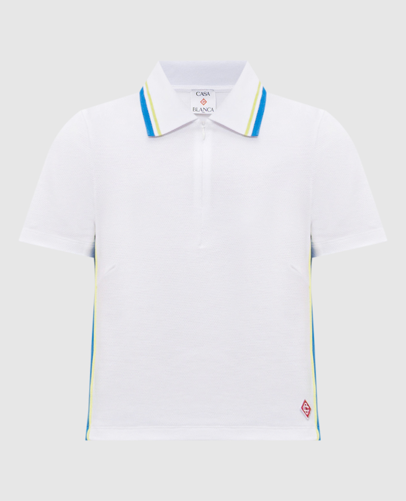 Белое поло с нашивкой