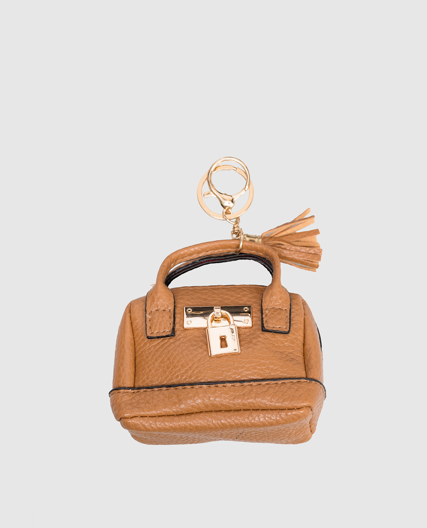 Коричневый брелок в виде сумки