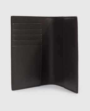 Saint Laurent Коричневый кожаный лакированный переплет для паспорта 821859AAEX2