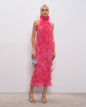 Rowen Rose Рожева сукня-плісе з відкритою спиною з пір'ям DRSRR447V2