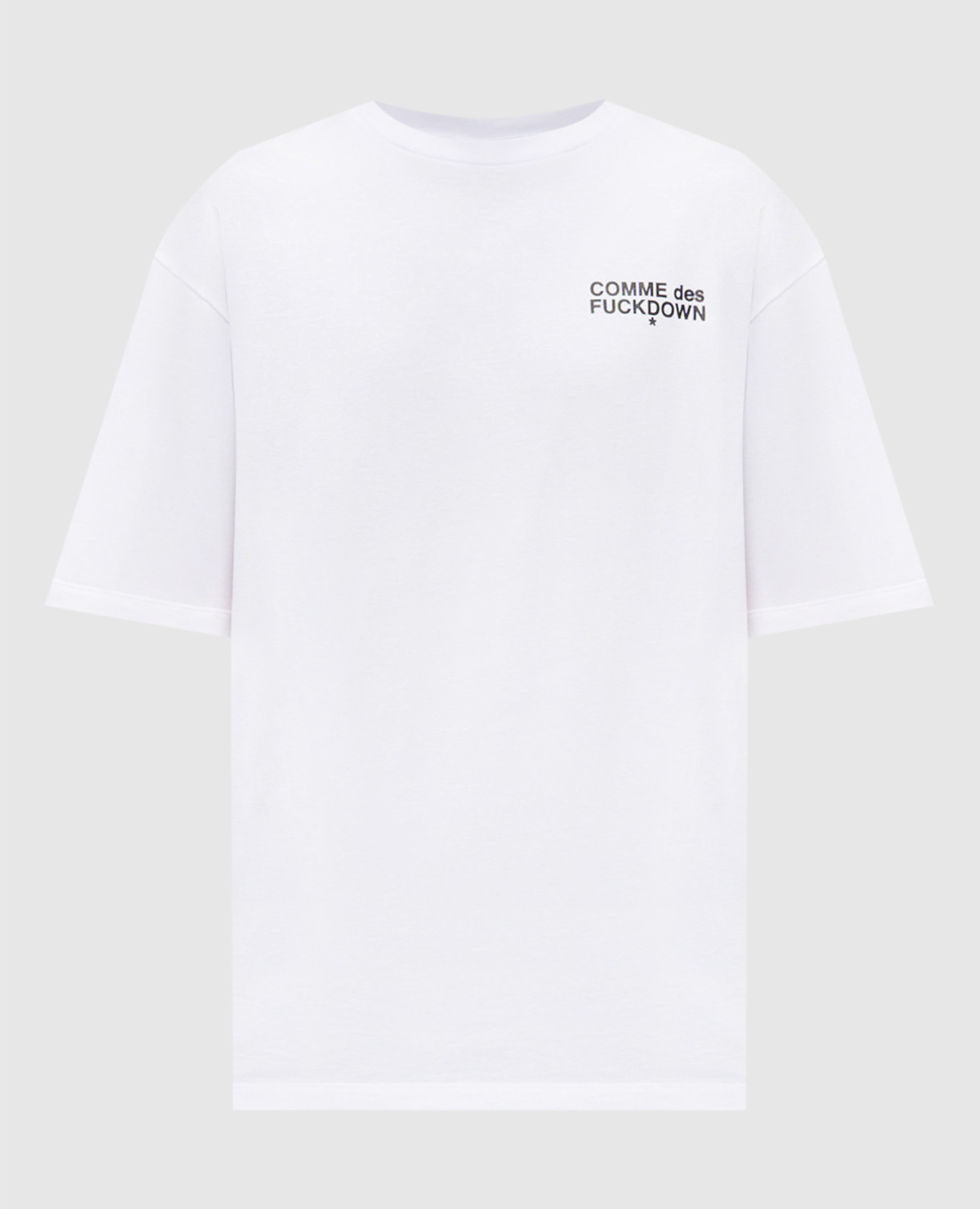 Белая футболка с контрастным принтом логотипа и эмблемы