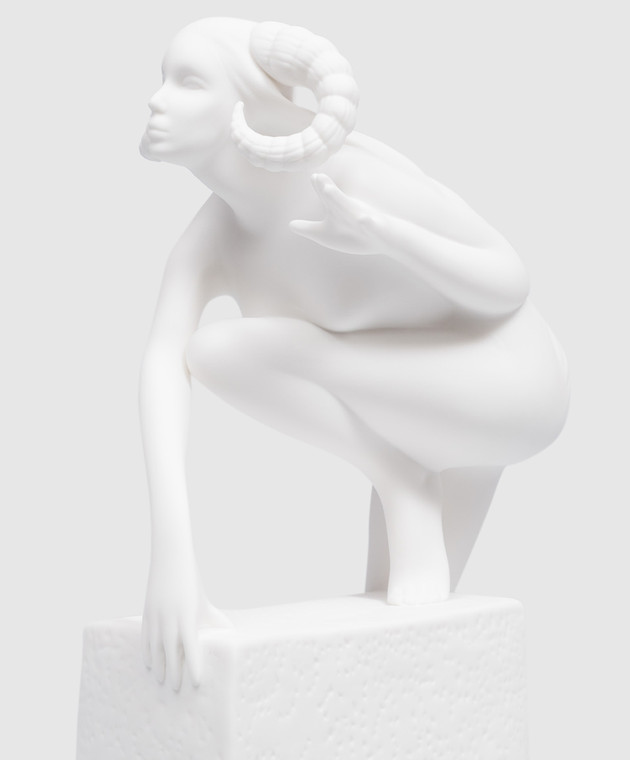 Palais Royal Декоративная белая фарфоровая статуэтка Zodiac Aries woman 4504 изображение 3