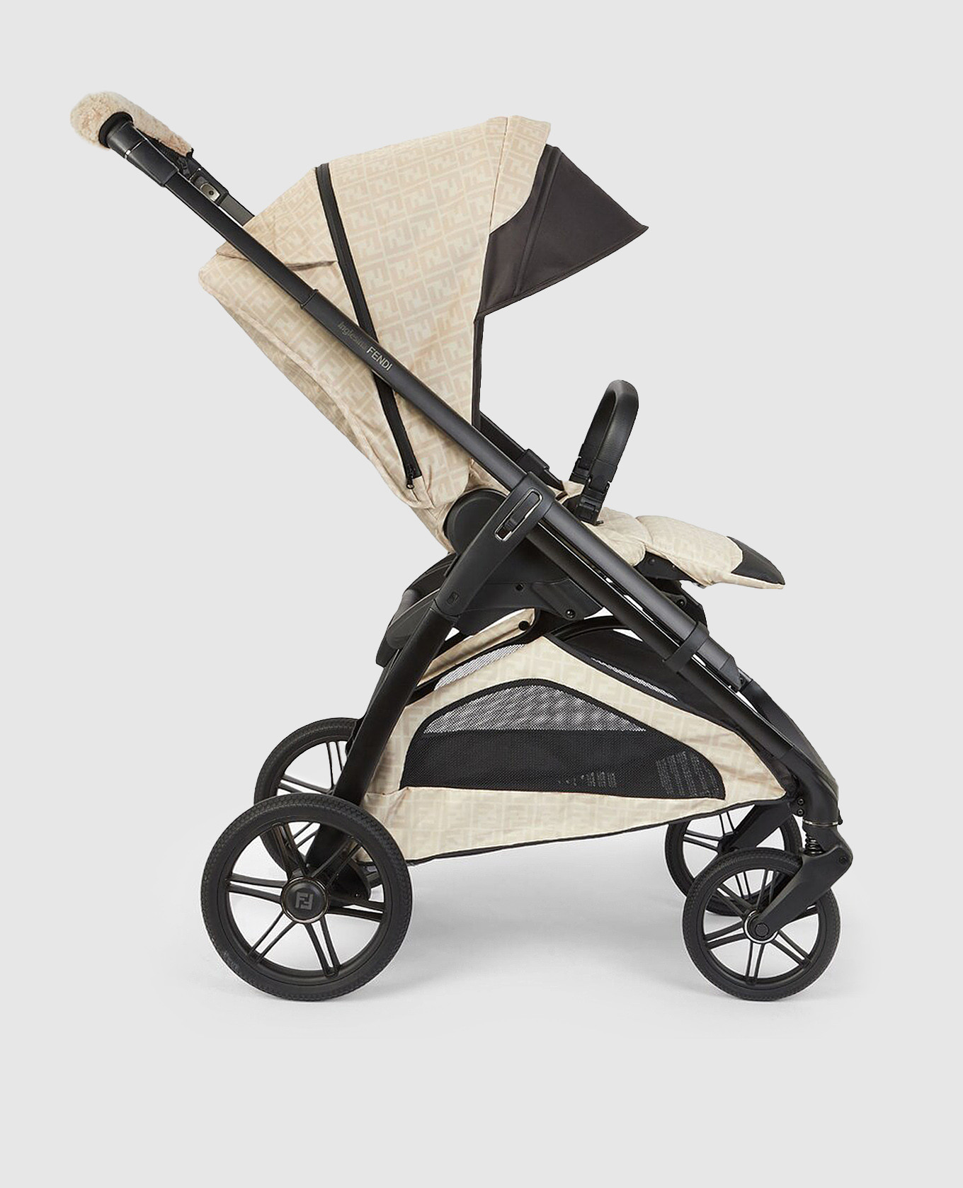

Детская бежевая коляска в брендовый узор FF, Коричневый, Для младенцев