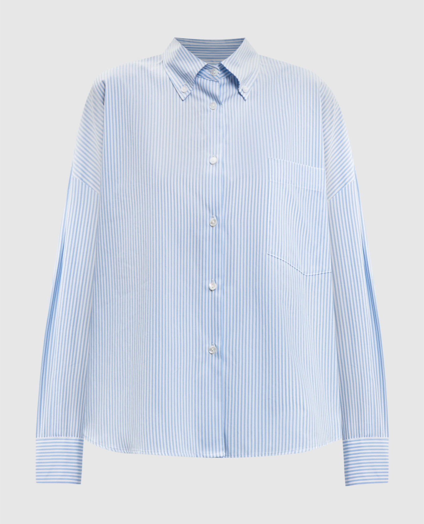 Голубая рубашка в полоску