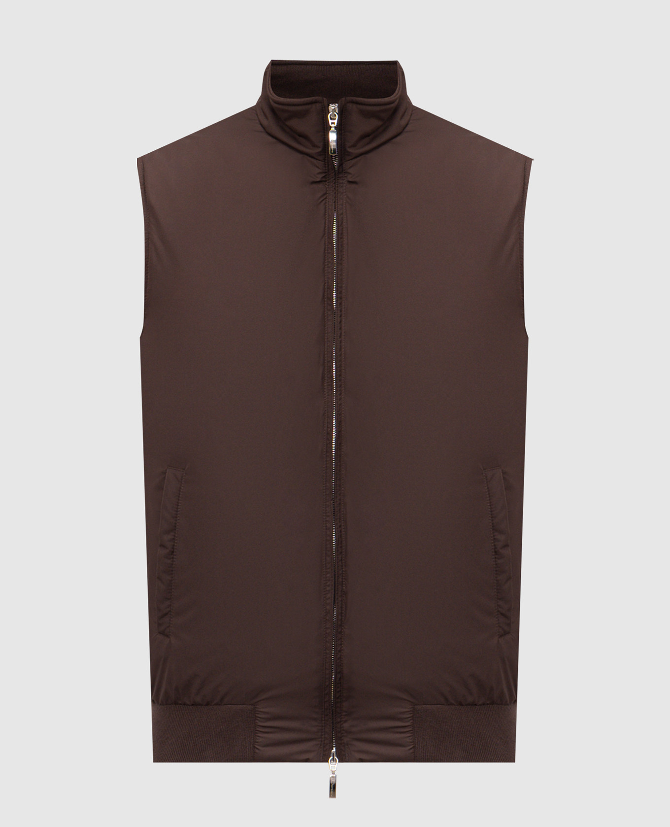 Коричневый жилет