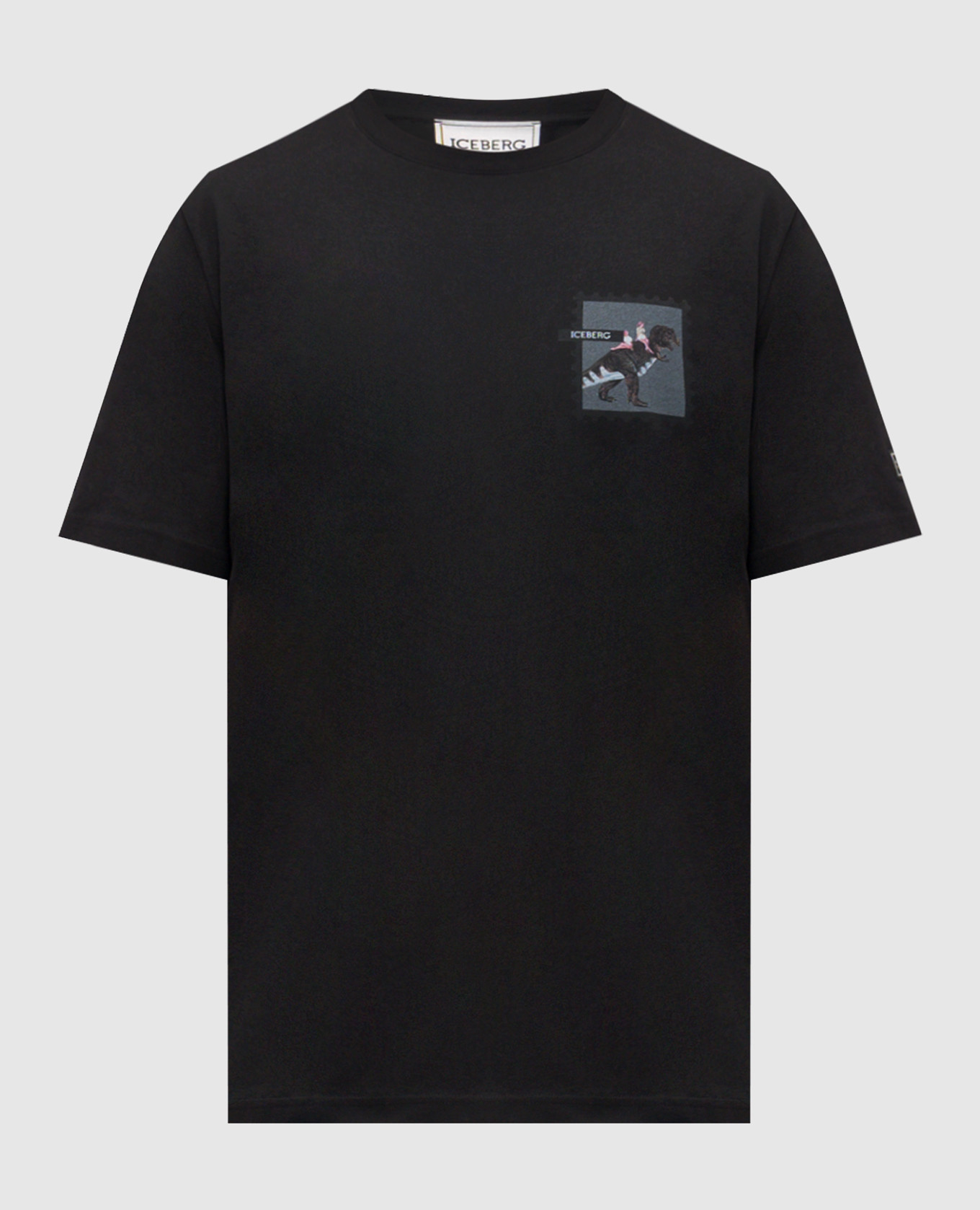 Черная футболка с принтом