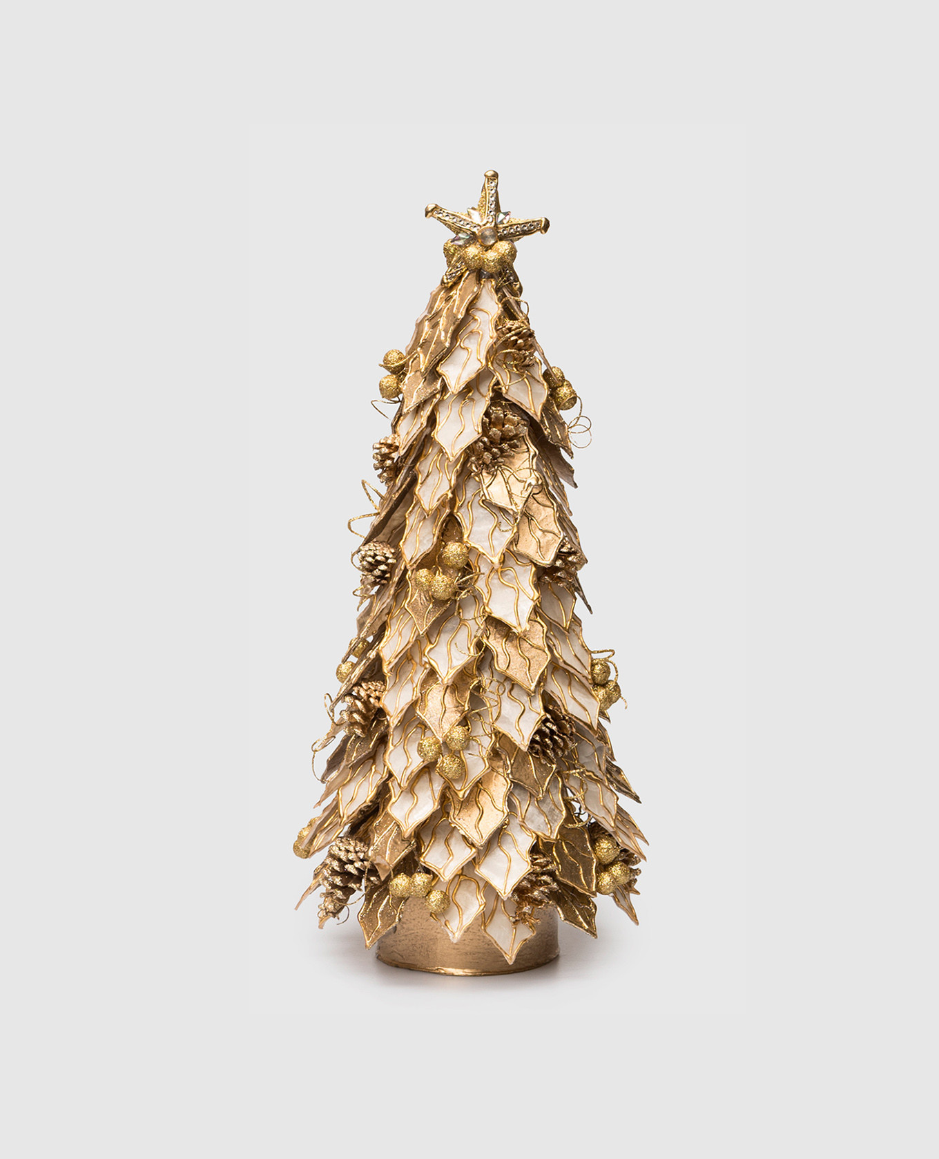 

Декоративная золотистая елка с шишками, Золотистый, Декор