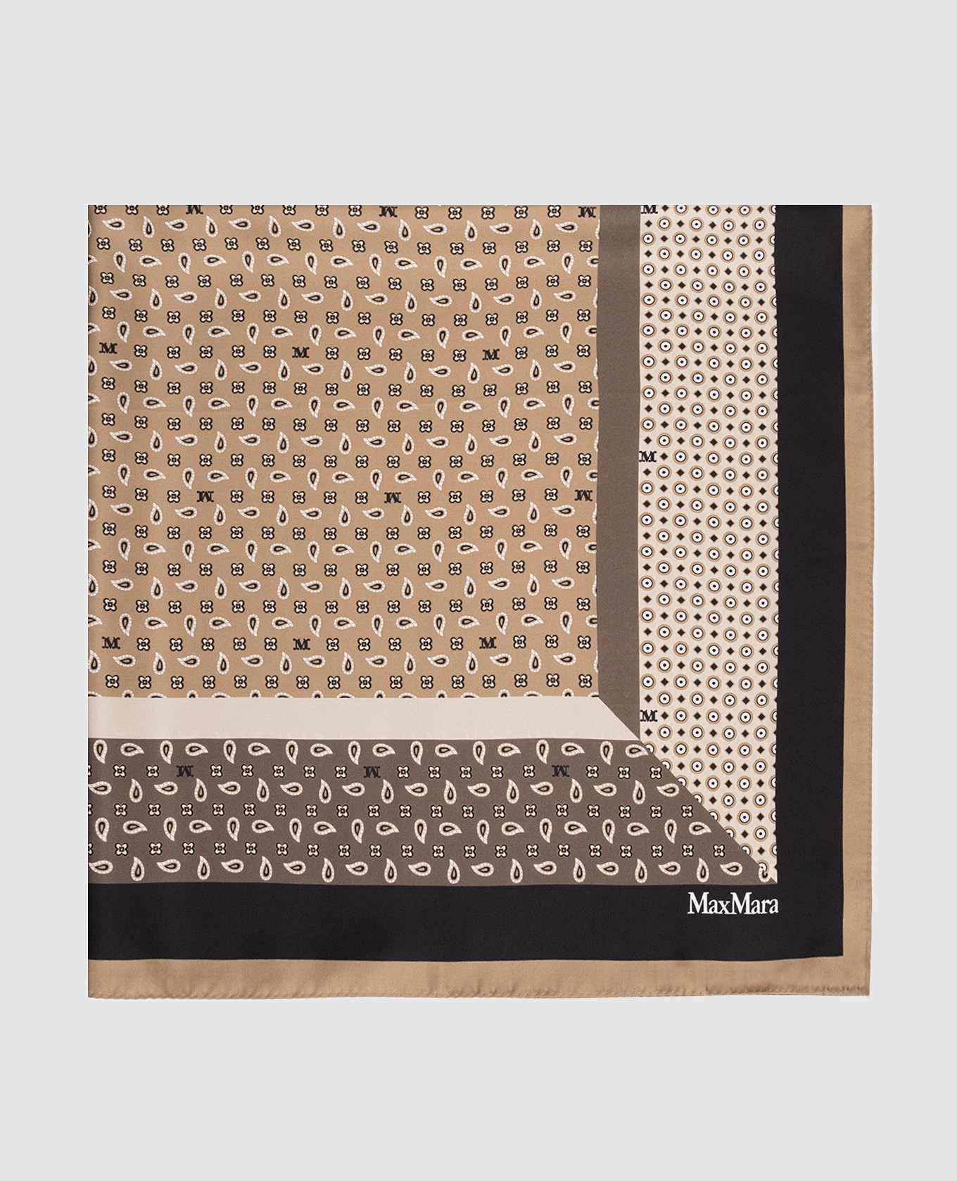 

Коричневый платок CARRE из шелка в брендовый принт, Платки