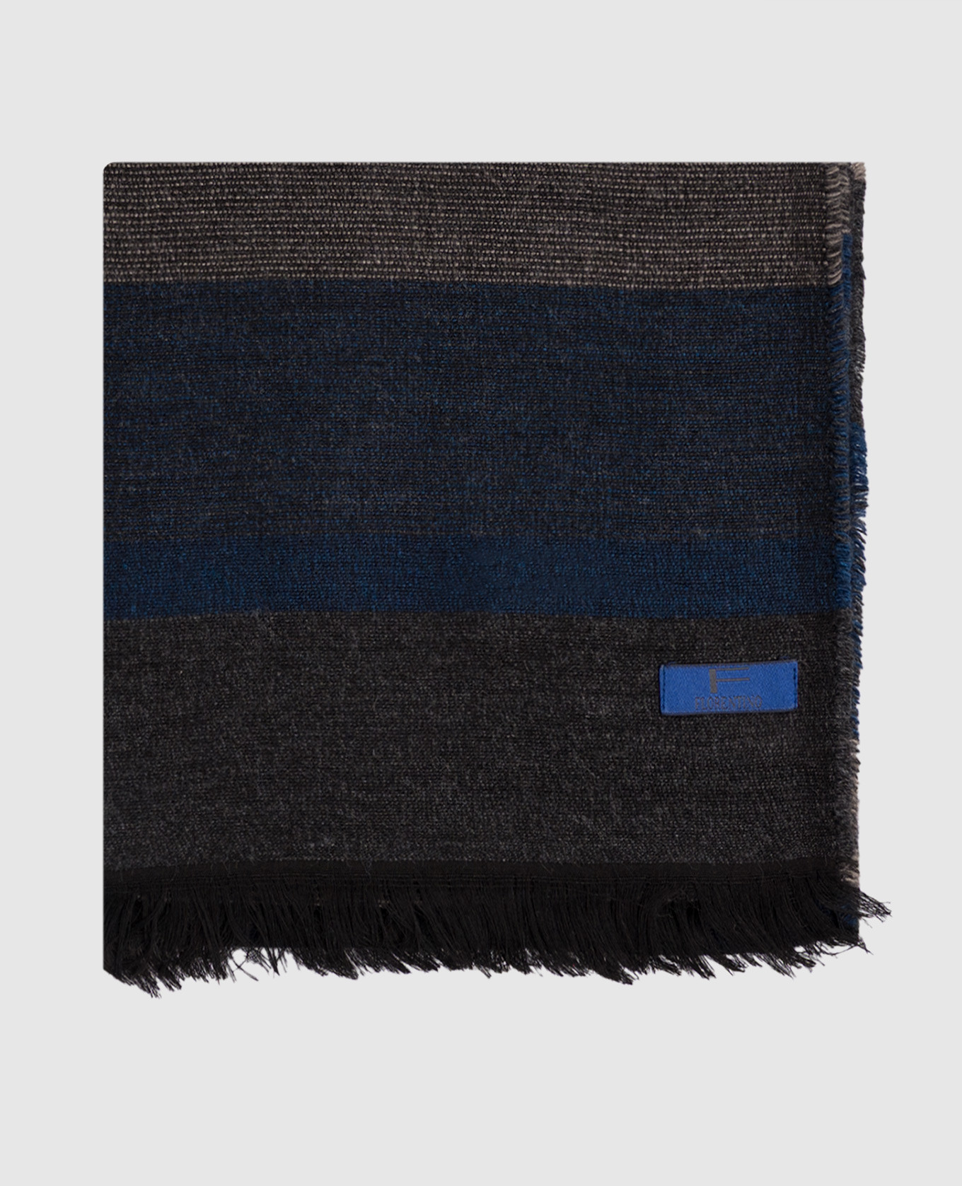 

Шарф в полоску, Серый, Шарфы