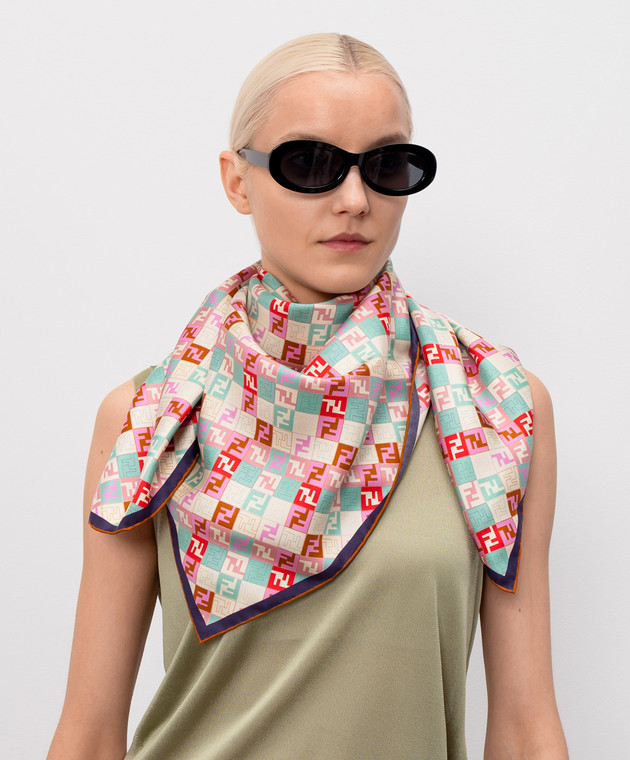 Fendi Бежевый платок из шелка Foulard FXT091AUMD изображение 2