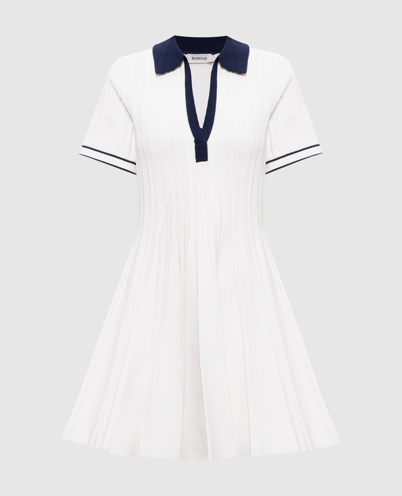 Белое платье-поло Page