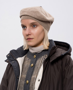 Brunello Cucinelli Бежевая шапка из кашемира с цепочкой мониль M12202889