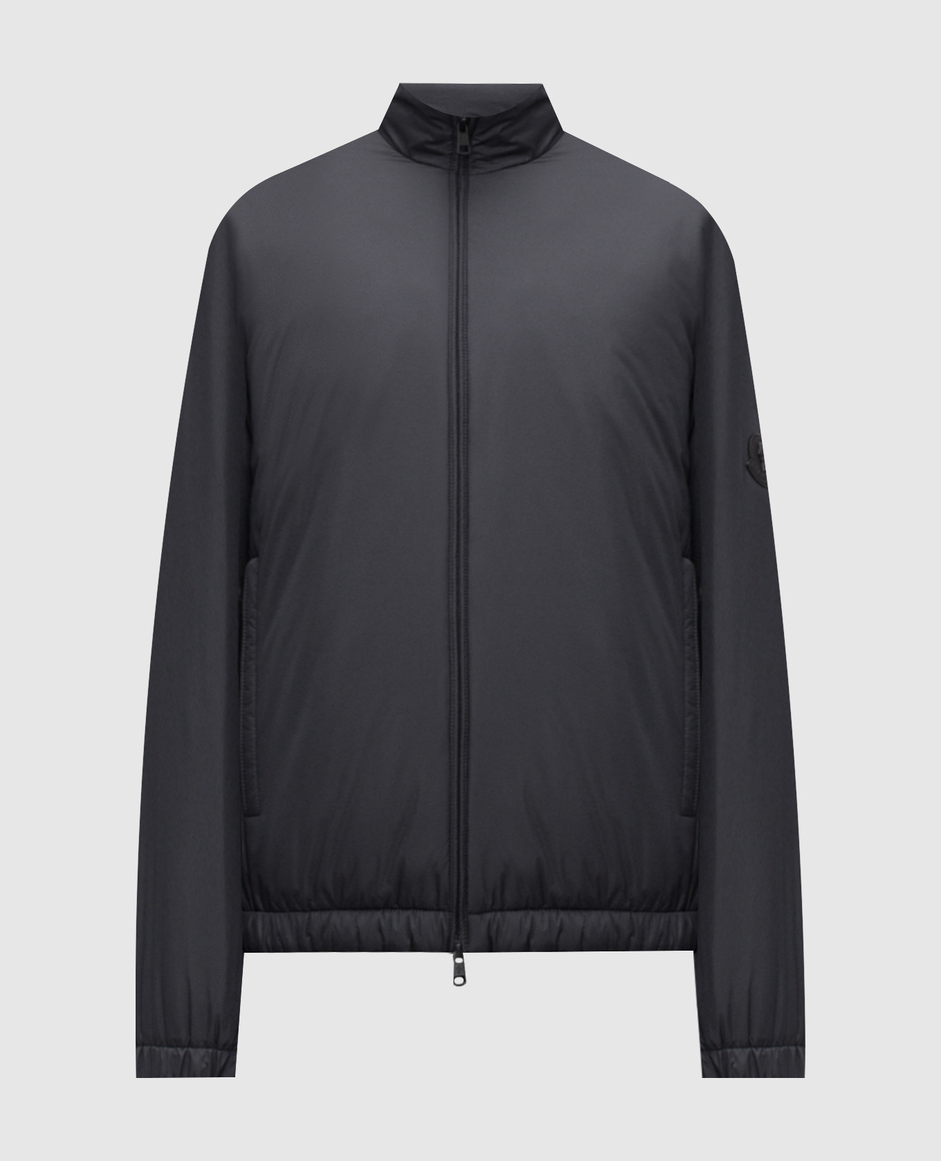 Черная пуховая куртка