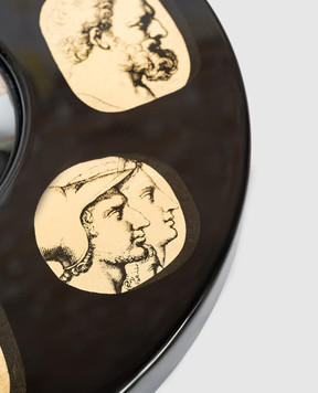 Fornasetti Чорне настінне дзеркало Cameei C38Z300