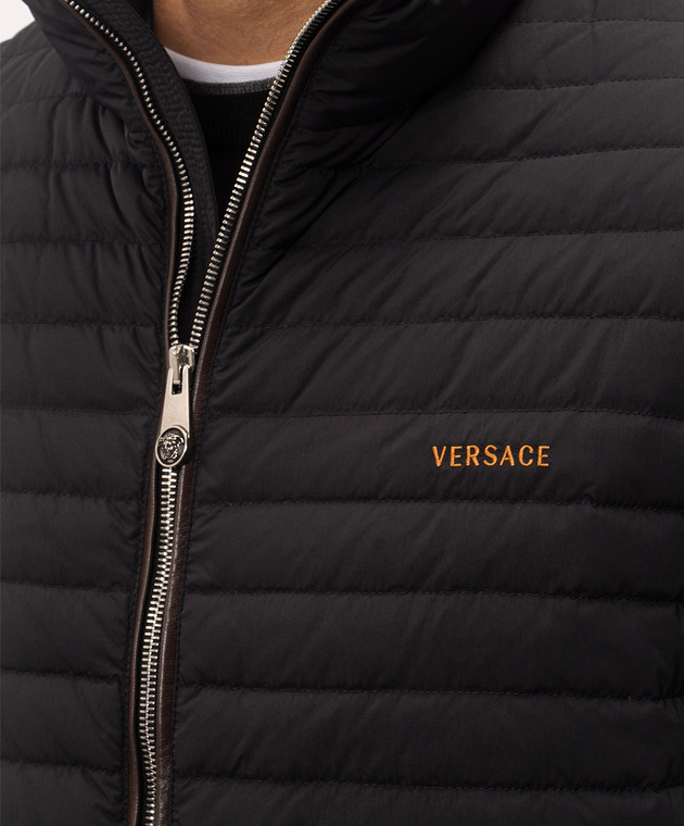 Versace Синя пухова куртка з вишивкою логотипа 10255611A17365 зображення 5