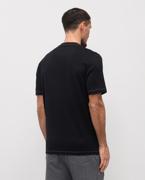 Brunello Cucinelli Черная футболка с вышивкой эмблемы M0B131328G