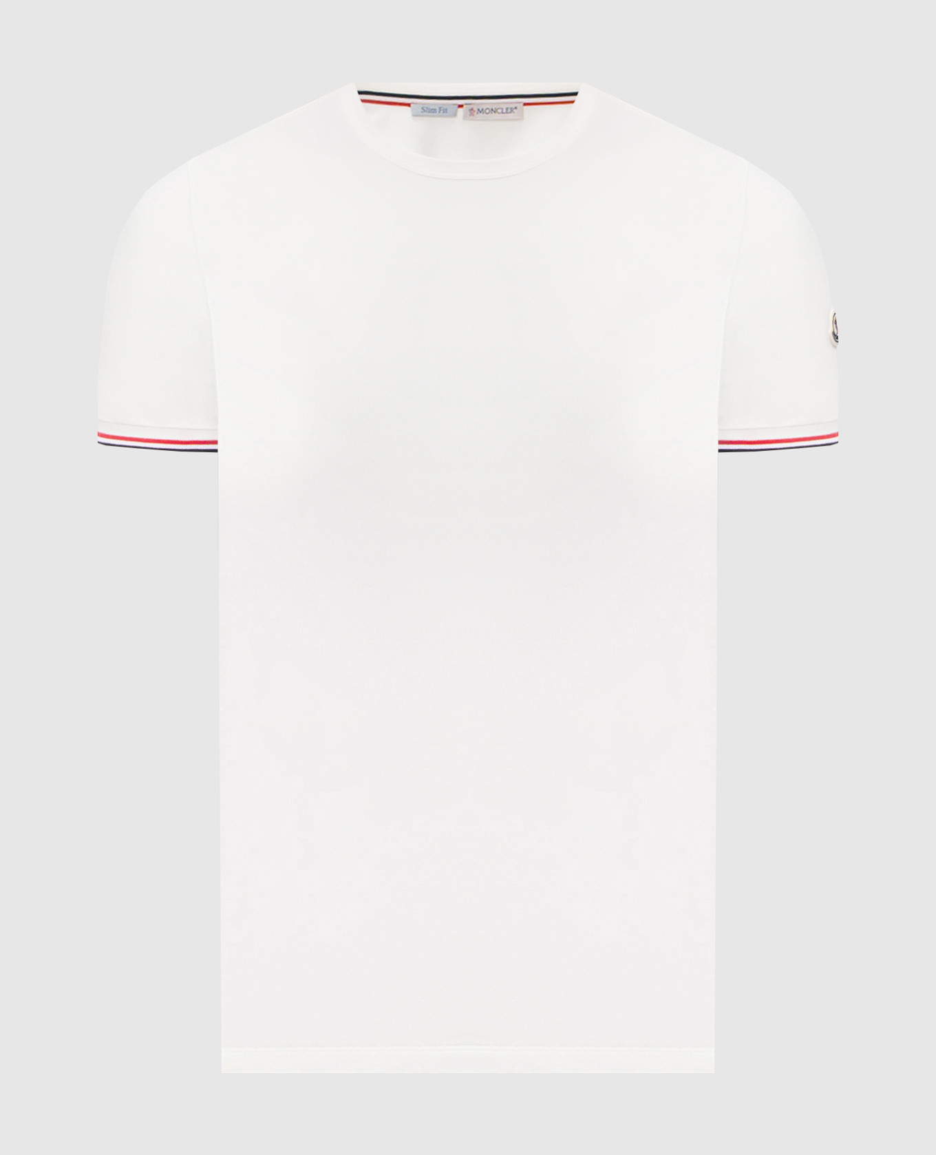 Белая футболка с контрастным окантованием