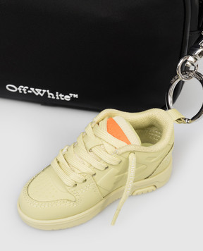 Off-White Зелений брелок у вигляді кросовка Out Of Office OMZG097S26FAB001