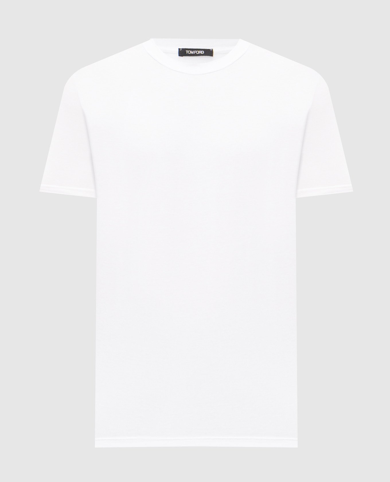 Белая футболка с нашивкой логотипа