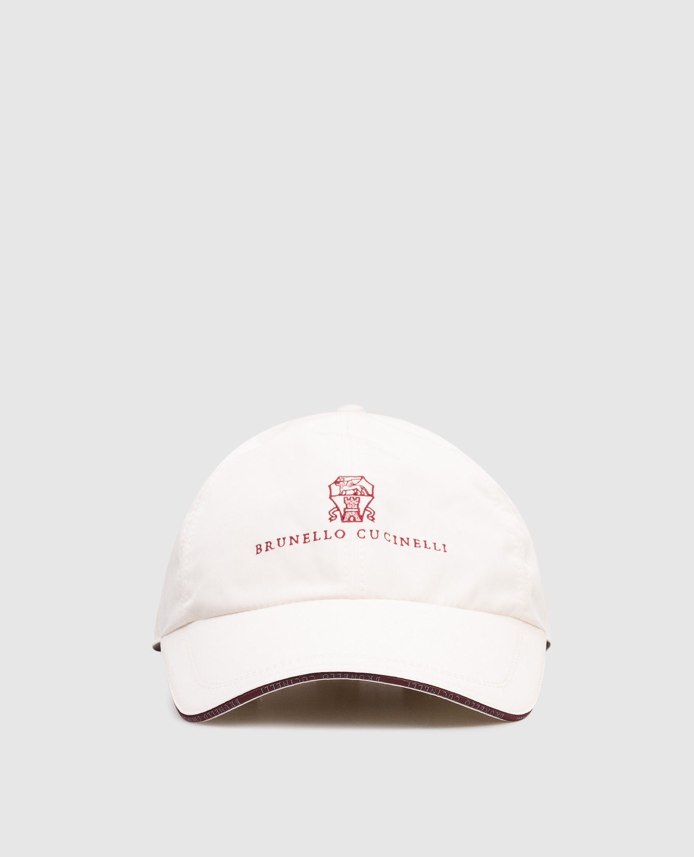 Кепка цвета айвори с вышивкой логотипа