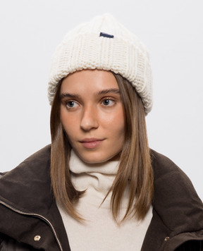Woolrich Шапка из шерсти цвета айвори с нашивкой логотипа CFWWAC0196FBUF0766