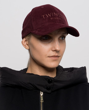 Twinset Бордова вельветова кепка з вишивкою логотипа 262TA4120