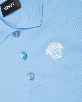 Versace Дитяче блакитне поло з вишивкою емблеми 10182801A16944