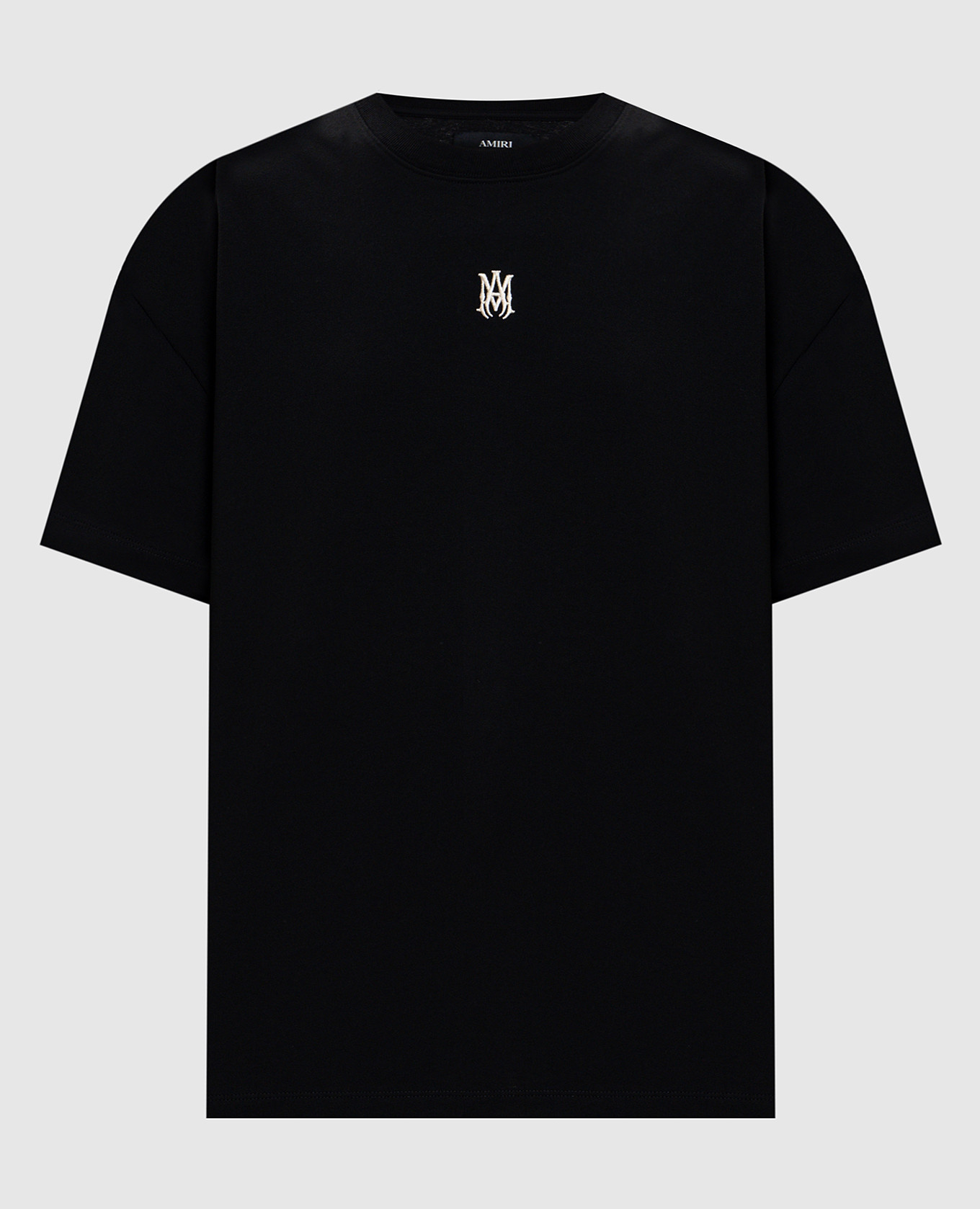 Черная футболка с вышивкой