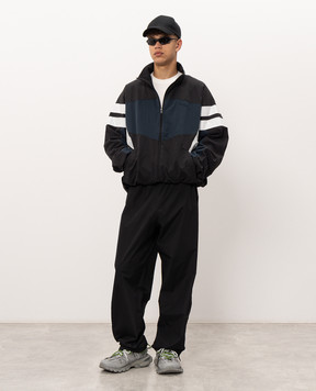 Vetements Черная спортивная куртка с вышивкой логотипа MH27TJ107B