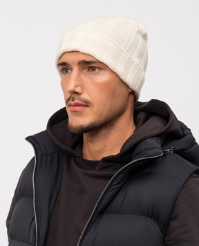 Pini Parma Біла шапка в рубчик з кашеміру CUFFIABEIGE