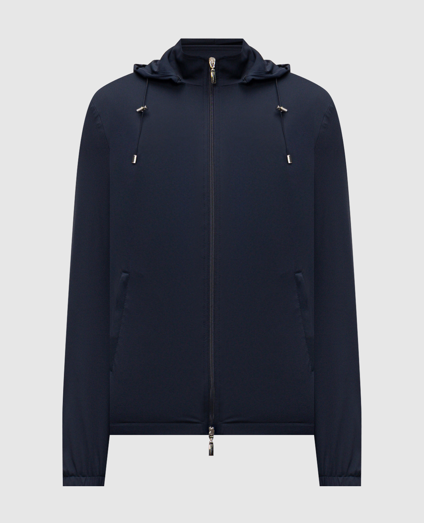 Синяя спортивная куртка