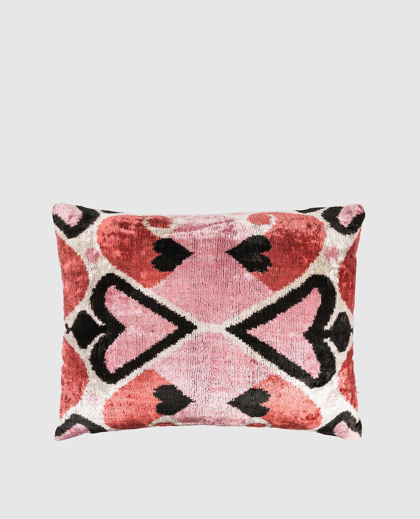 

Розовая декоративная подушка из шелка в принт, Розовый, Подушки