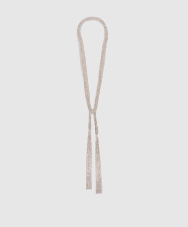 Серебристые бусы из цепочки мониль