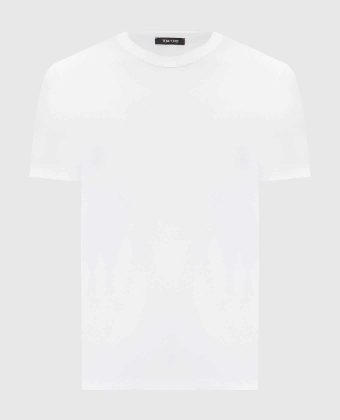 Белая футболка с нашивкой логотипа