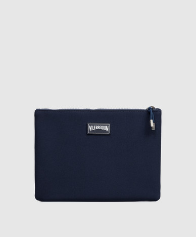 Синяя косметичка с нашивкой логотипа