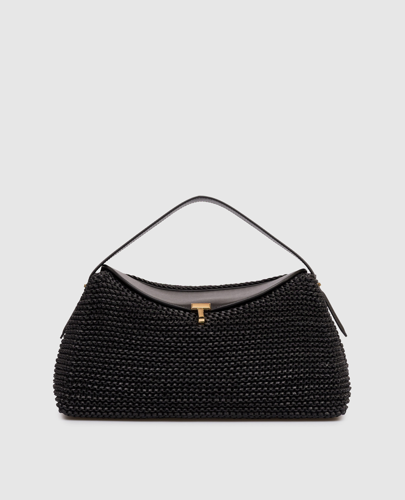 Черная кожаная плетеная сумка