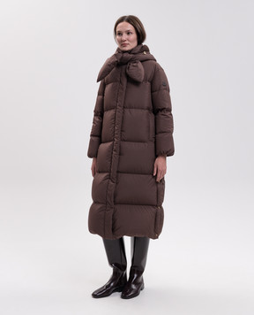 Moncler Коричневый пуховик L20931C00020597YW