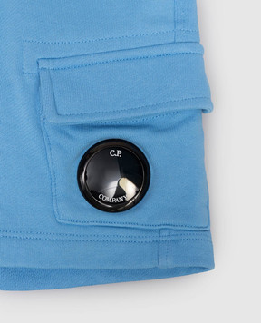 C.P. Company Дитячі блакитні шорти з патчем логотипа EPQ004LCA69