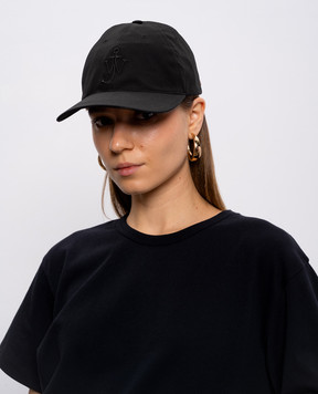 JW Anderson Черная кепка с вышивкой монограммы AC0417FA0485w