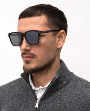 Tom Ford Чорні сонцезахисні окуляри FT1130K