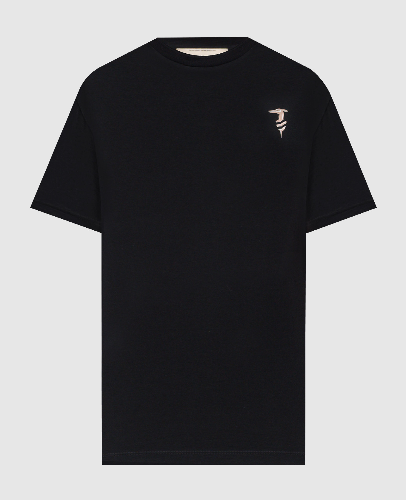 Черная футболка с принтом эмблемы